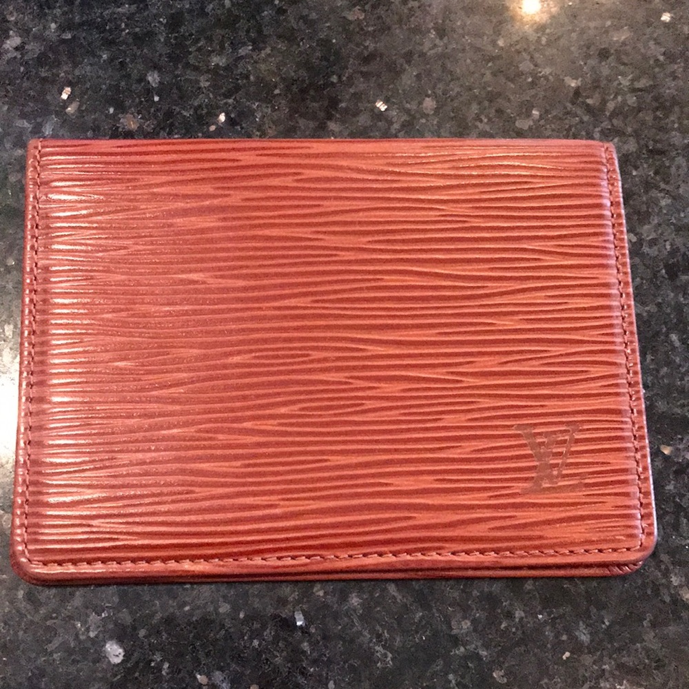 💝 💯Authentic LV Epi Porte 2 Vertical Pass Card Case
